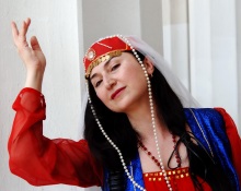 Марлена Мош в армянском национальном костюме